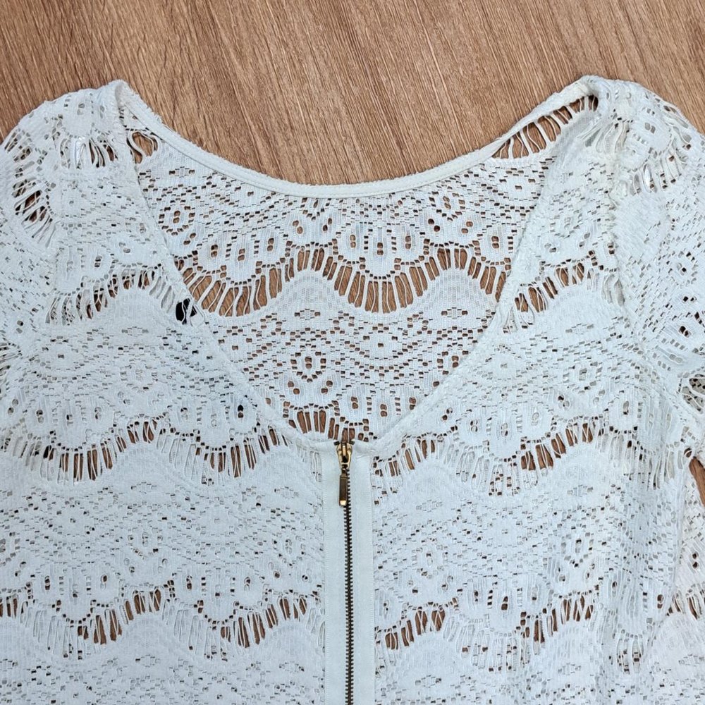 TRF Zara Collection Lace Top EUC Size Medium - Picture 7 of 7